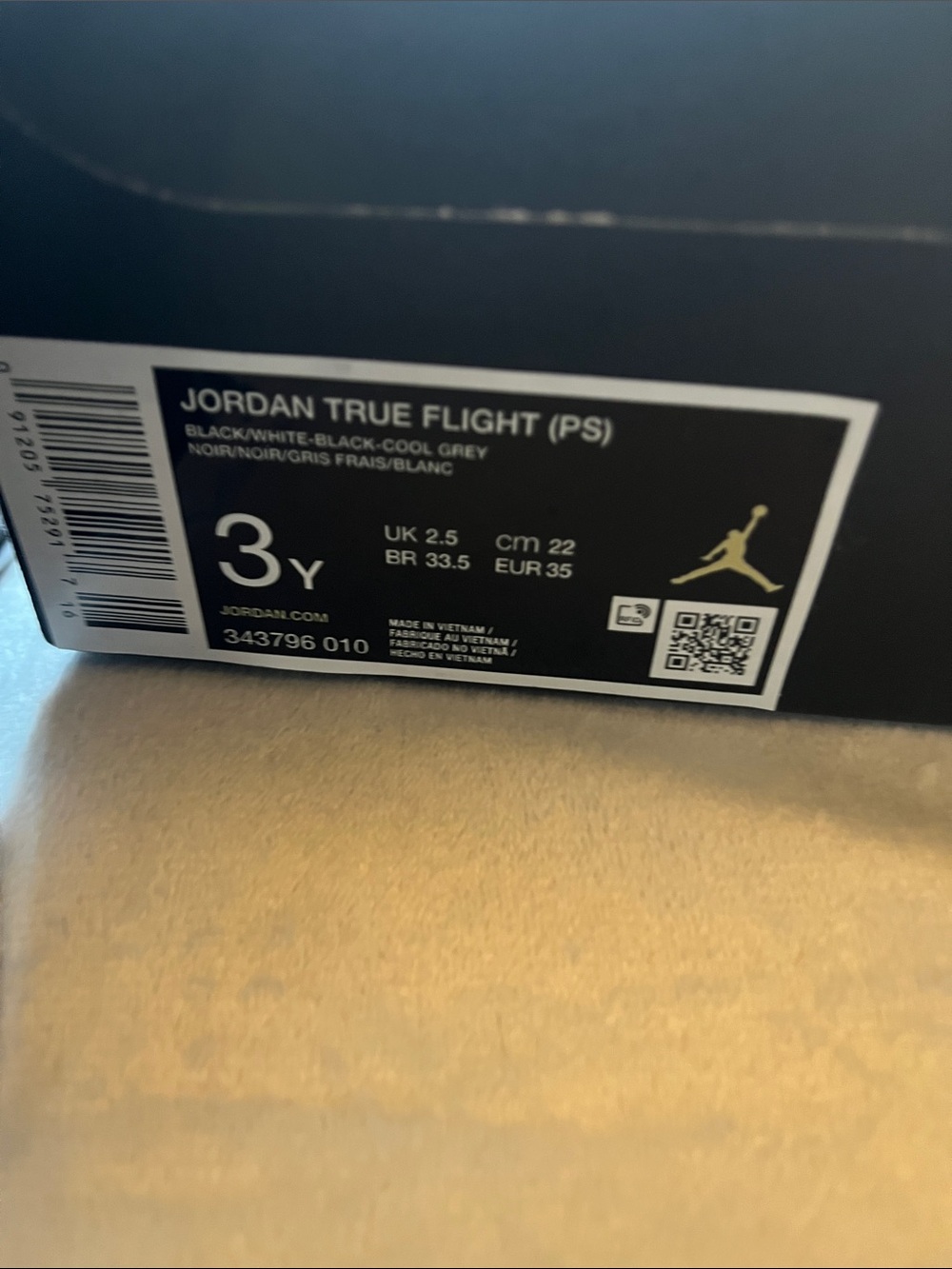 Jordan True Flight (PS) Black/White-Black-Cool Grey 3Y - Picture 3 of 6